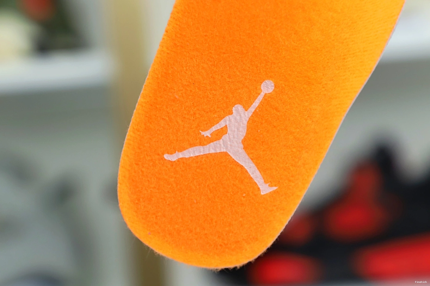 'BRIGHT CITRUS' AIR WMNS 11 RETRO JORDAN LOW 0905